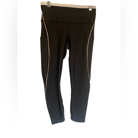 NWT Athleta interval stash tipped 7/8 leggings BLACK Size XS - Picture 2 of 5